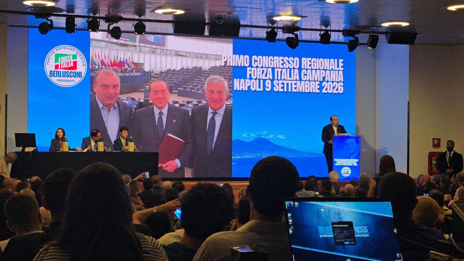 Il congresso regionale di Forza Italia Campania.